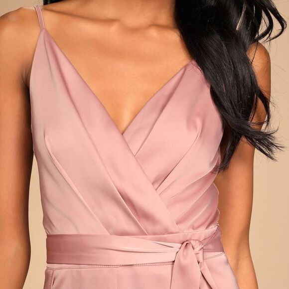 Lulus Jumpsuit Women’s Small Classy Night Out Maeve Satin Slit Leg NWT - Picture 2 of 15